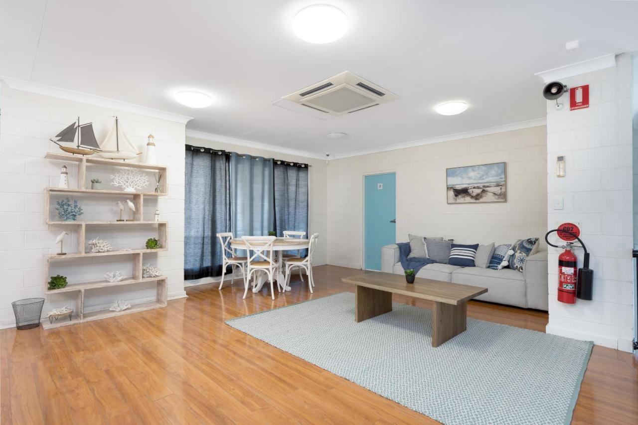 Seaside Lodge Hostel Townsville- Right Next To Coles, 2 Mins Walk To Strand & Cbd المظهر الخارجي الصورة