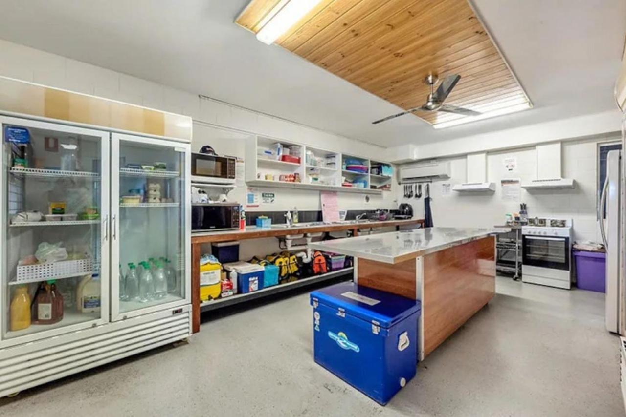 Seaside Lodge Hostel Townsville- Right Next To Coles, 2 Mins Walk To Strand & Cbd المظهر الخارجي الصورة