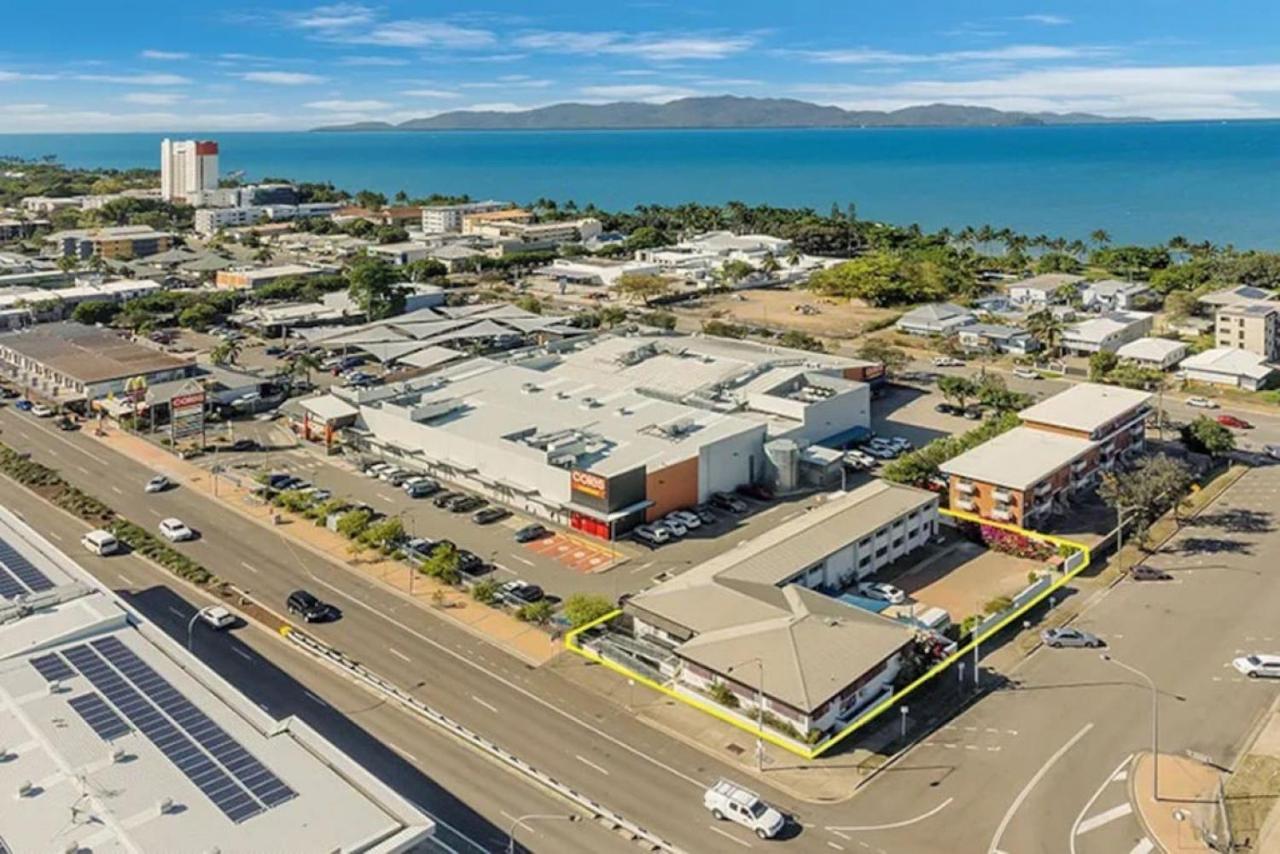 Seaside Lodge Hostel Townsville- Right Next To Coles, 2 Mins Walk To Strand & Cbd المظهر الخارجي الصورة