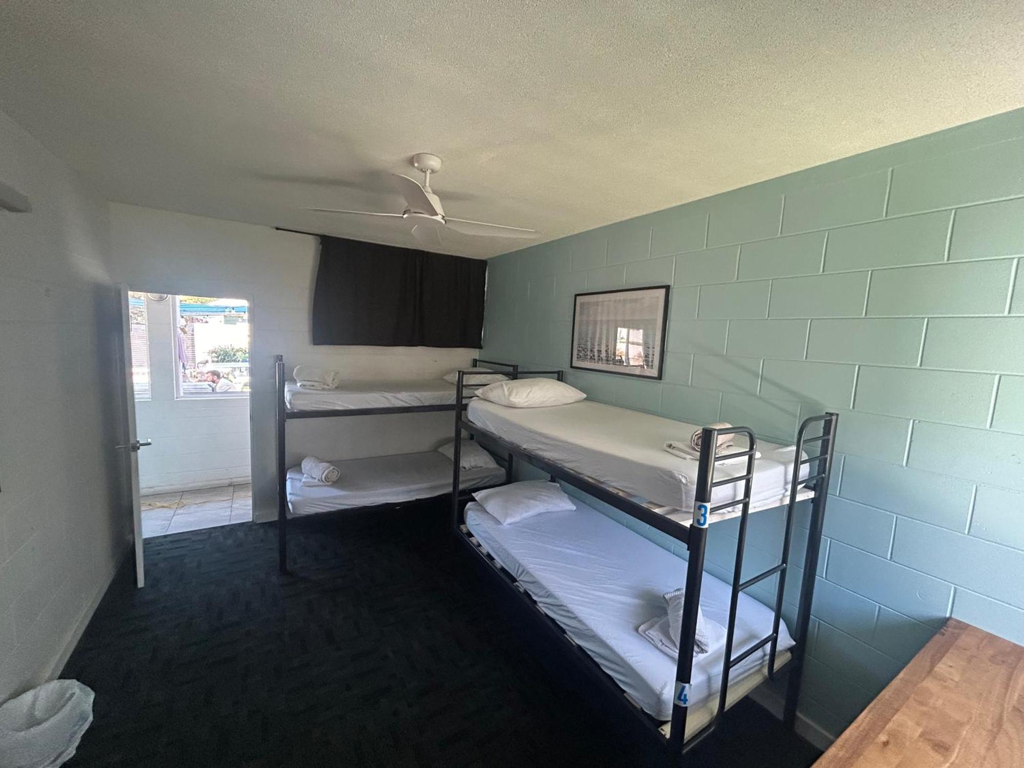 Seaside Lodge Hostel Townsville- Right Next To Coles, 2 Mins Walk To Strand & Cbd المظهر الخارجي الصورة